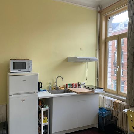 Chambre Double Dans Maison De Caractere Brussels Luaran gambar